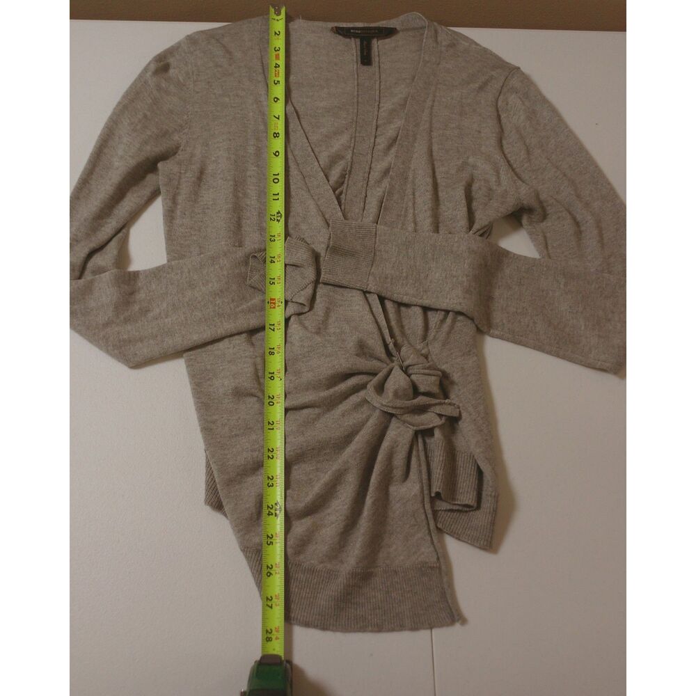 BCBGMAXAZRIA Silk Cashmere Wrap Sweater Gray Buckle Tie Front Cardigan M Romania - Picture 7 of 11